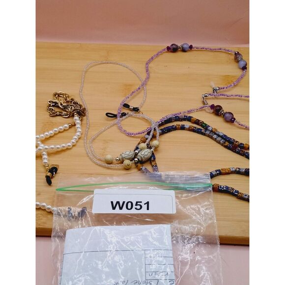 Vintage Jewelry Sale LANYARDS a stylish 4 pack - Picture 4 of 6